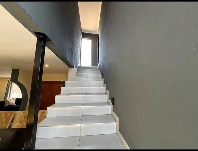 4 BEDROOM PROPERTY TO RENT IN FLEURHOF